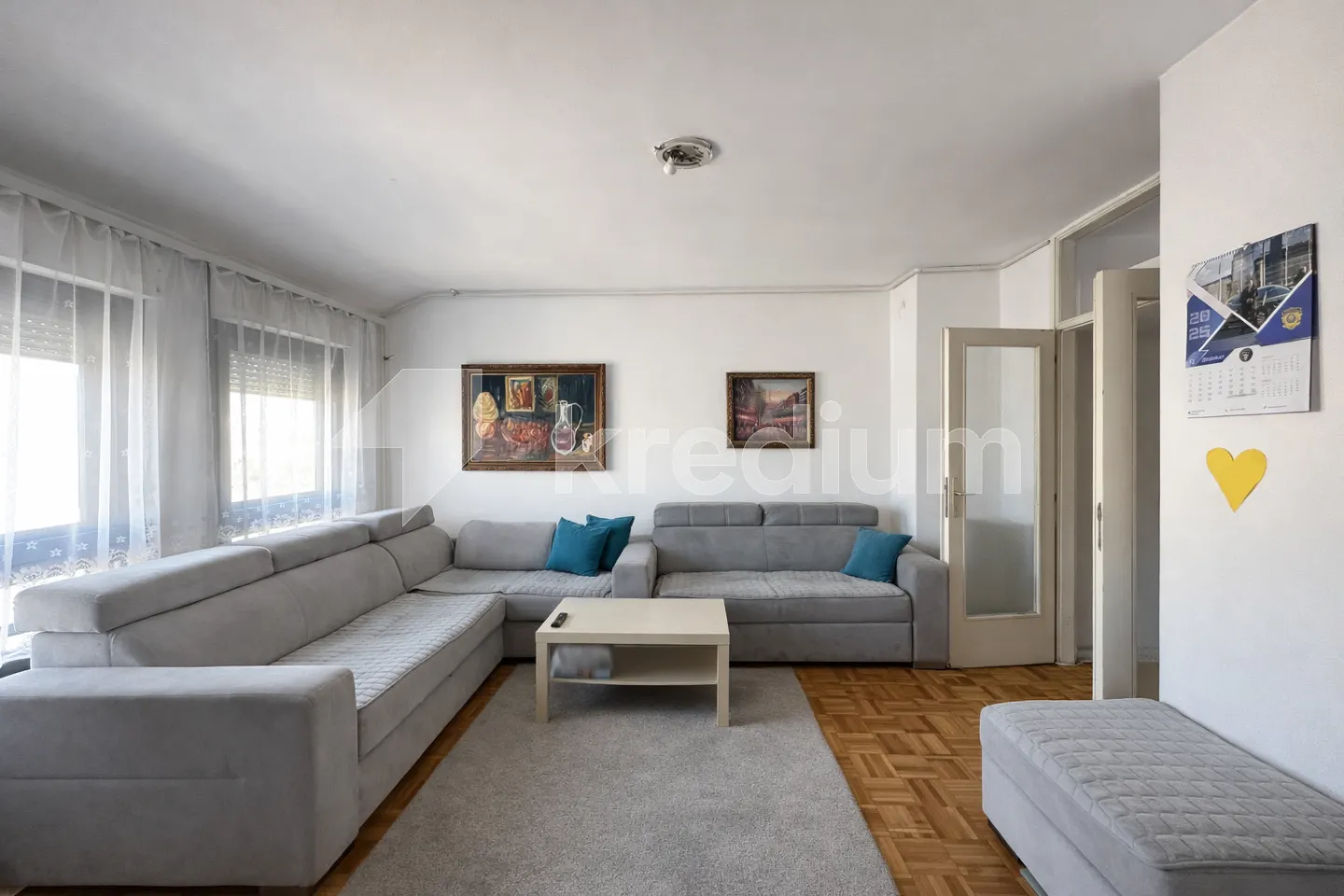 Banovo brdo | Dvostrano orijentisan | Svetao | Porodičan | Za renoviranje | Odlična cena